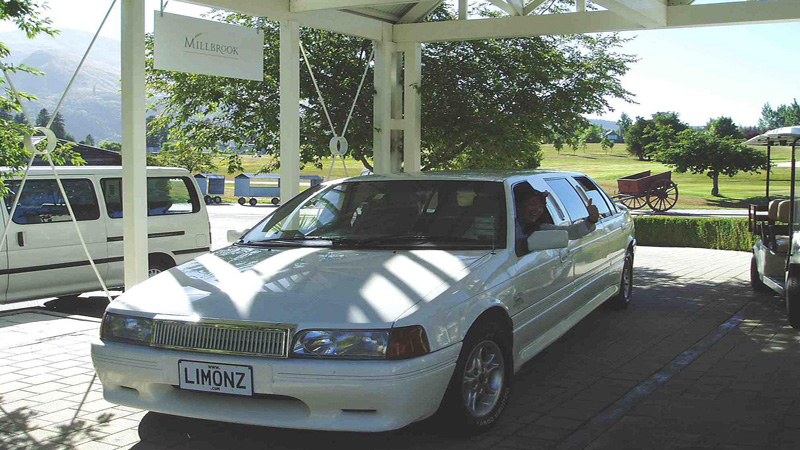 Enjoy a little indulgence and explore the natural surroundings of beautiful Gibbston, Cromwell and Bannockburn while travelling in a stately stretched limousine...